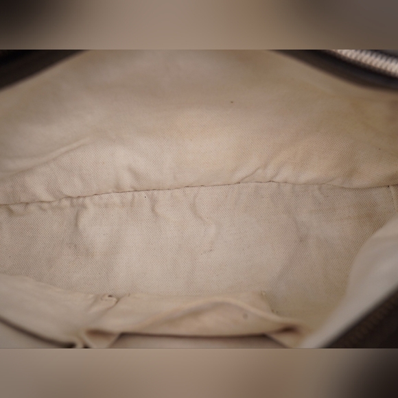 ❌️❌️SOLD❌️❌️CB18 ❤️ Gucci GG Canvas Mayfair Tote - Picture 15 of 15